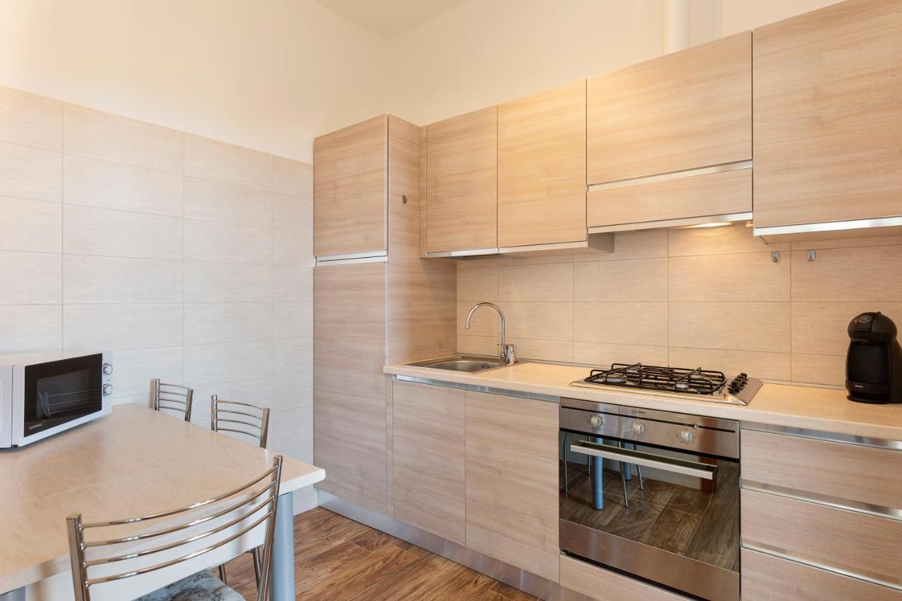 Appartamento Celio - By Impero House ستريزا المظهر الخارجي الصورة